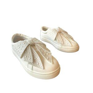 INC International Concepts Girls Kids White Removable Pearl Bow Sneaker Sz 4